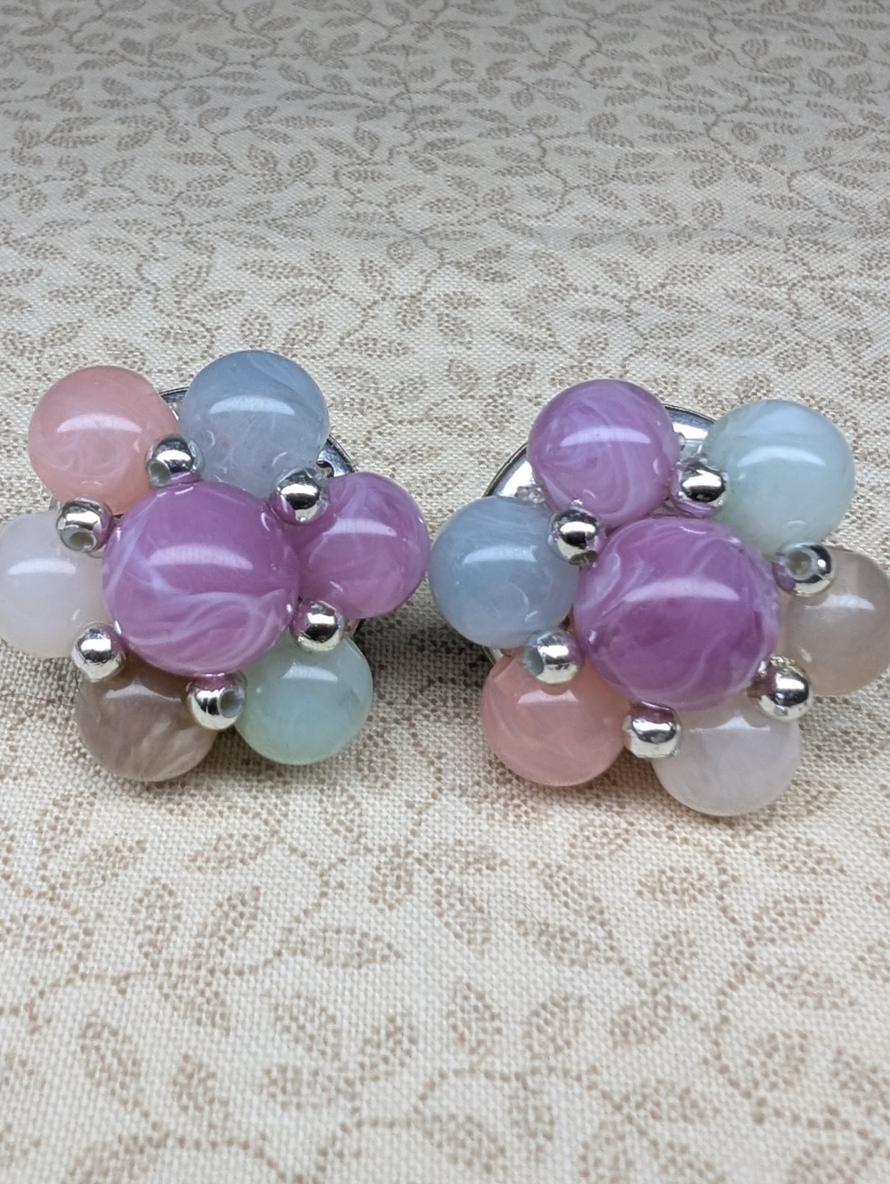 🩷 Vintage Pastel Earrings Colorful Mid-century Cluster Beaded *4 For $20*